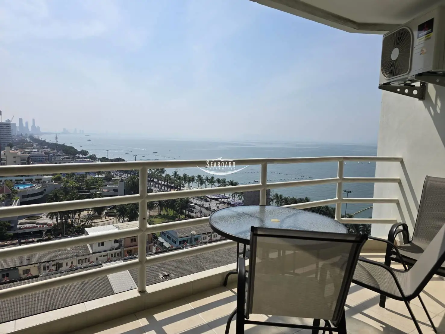View Talay 7 Seaview Balcony