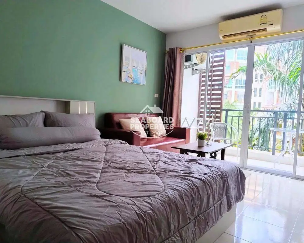 A.D. Lake and Resort Condominium for Rent in Bangsaray Pattaya - Bedroom Setup with Comfortable Double Bed