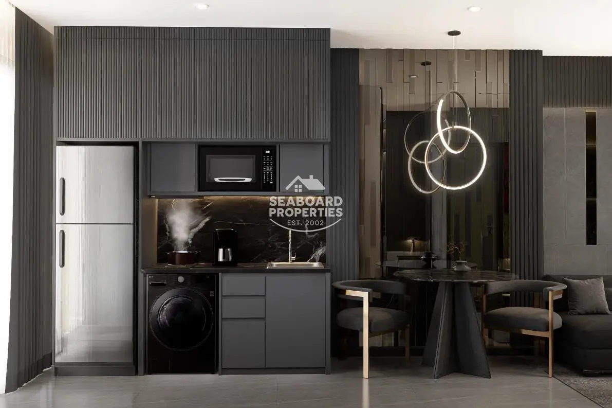 Grand Bay View Central Pattaya - Modern Kitchen & Dining Area