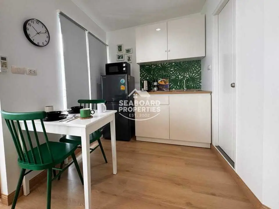 Lumpini Park Beach Jomtien Modern Open Living Area