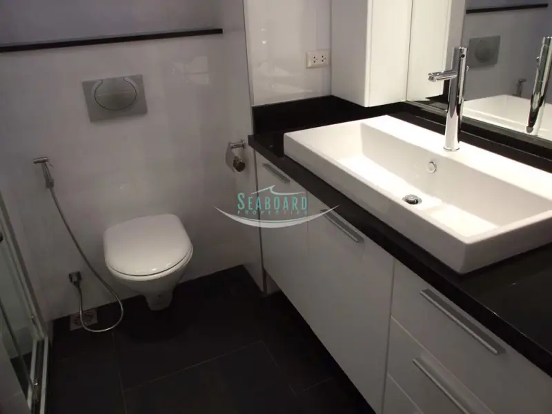 Bathroom Studio apartment rent View Talay 7 Condo