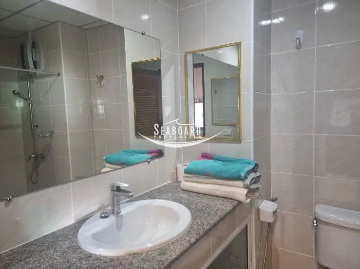 Bathroom in View Talay Condo 7