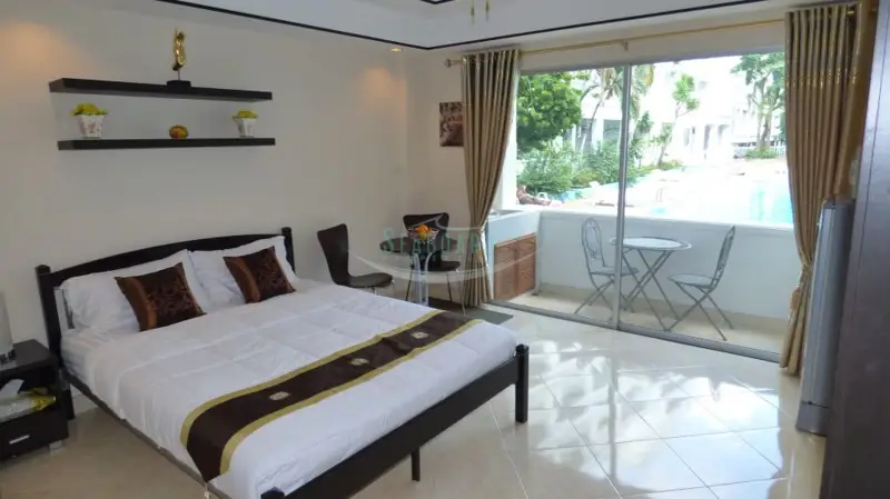 Majestic Condominium Studio Apartment For Rent in Jomtien