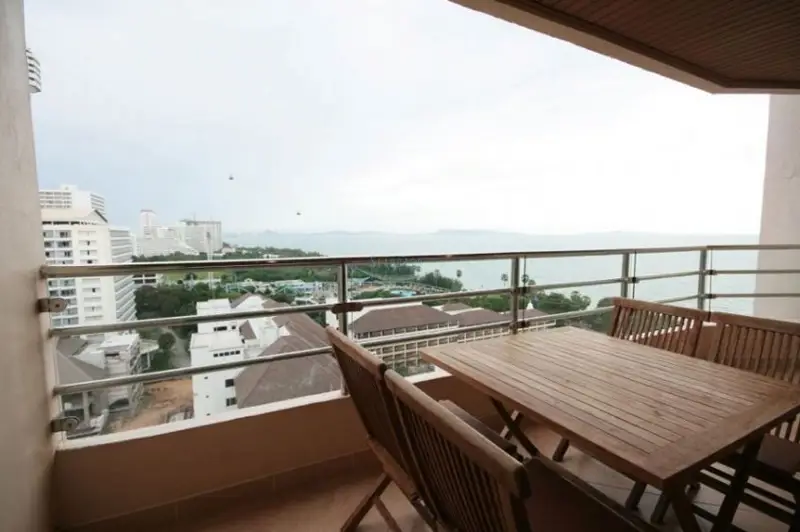 View Talay 3 Beachfront Condominium for Rent in Pratumnak Hill