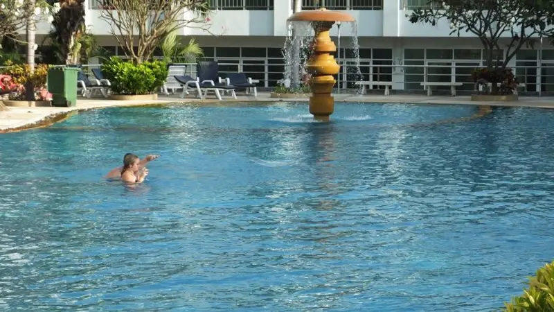 Large View Talay 7 swimming pool Jomtien Beach