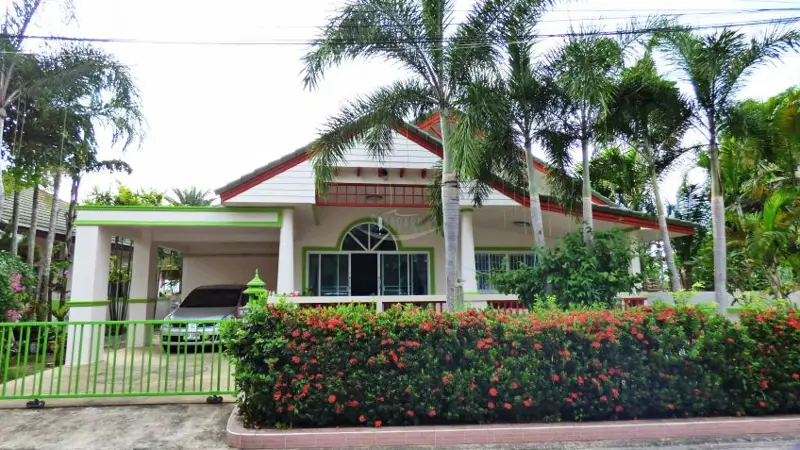 Baan Dusit Village House for Sale in Huay Yai