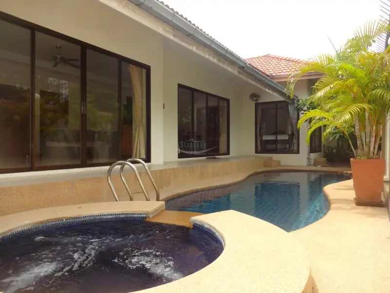 Adare Gardens House with Pool for Rent in Jomtien