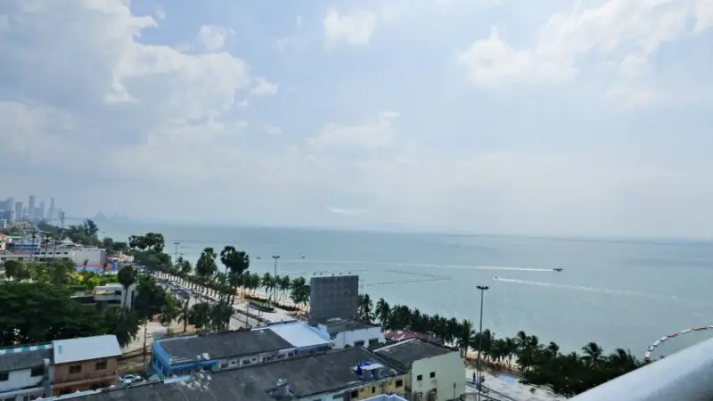 View Talay 7 Beachfront Condominium for Rent in Jomtien