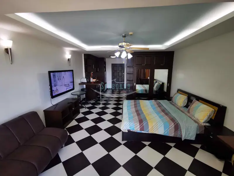 View Talay 6 Beachfront Condominium for Rent in Pattaya City