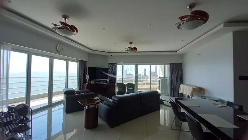 View Talay 5C, Beachfront Topfloor Corner Condo