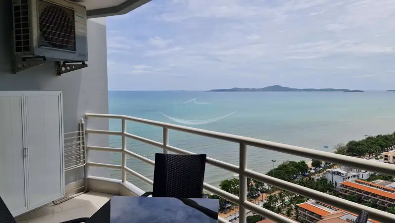 Studio sea-view balcony View Talay 7 Condo by Seaboard Properties Pattaya