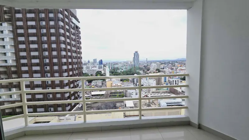 View talay 6 condominium for sale in central Pattaya