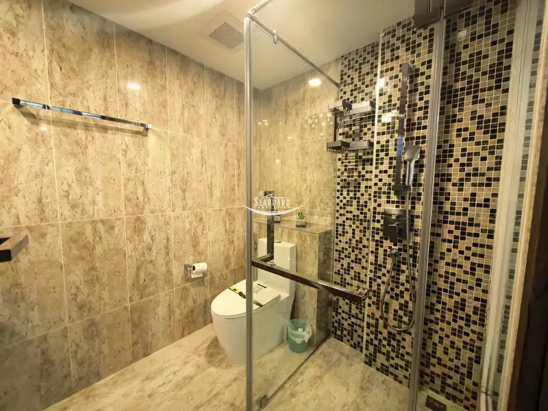 Modern Bathroom with Quality Fixtures