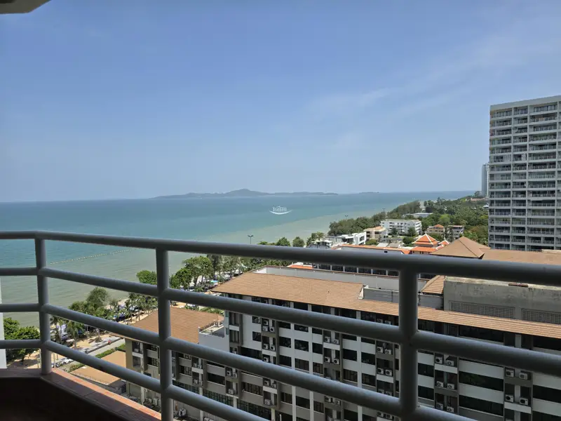 Beachside Condo Pattaya
