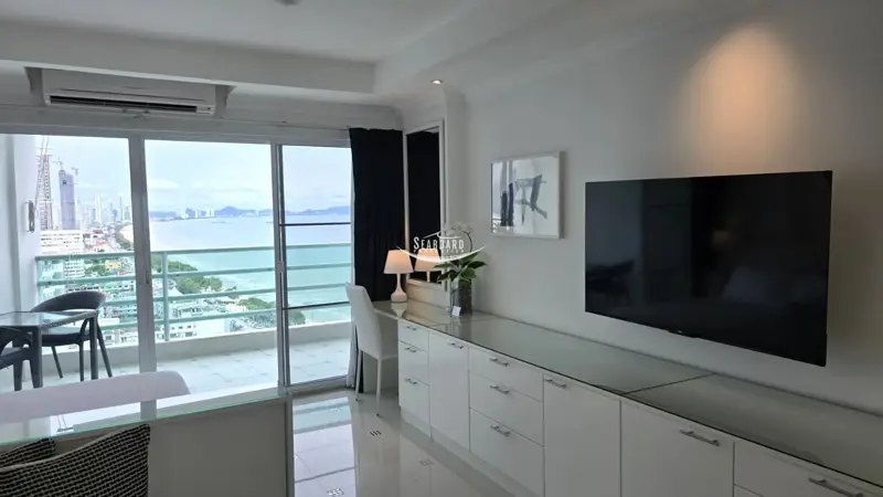 Beachside Condo Pattaya