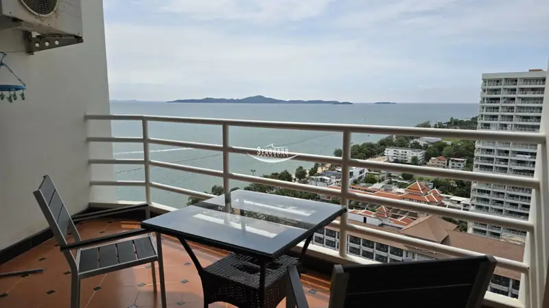 Beachside Condo Pattaya