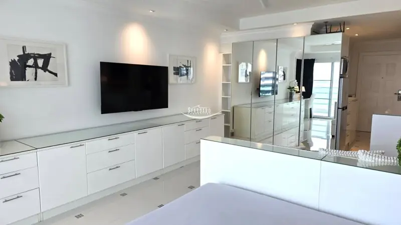 Nice studio room in View Talay Condo 7
