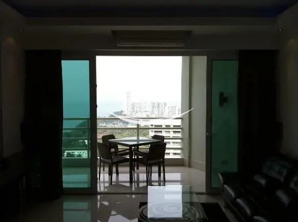 Beachfront Condo Jomtien Beach