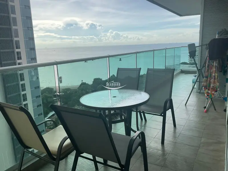 Cosy beach condominium for sale