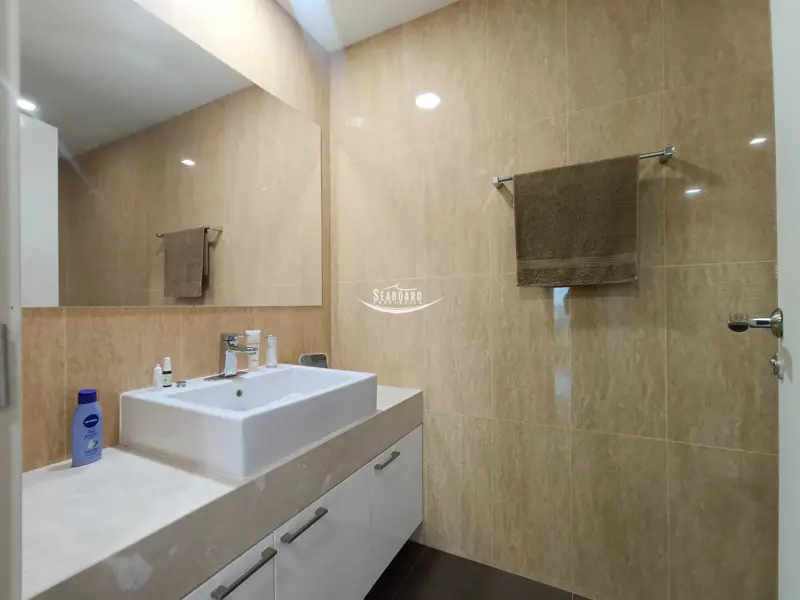 Bathroom at The Elegance pratumnak