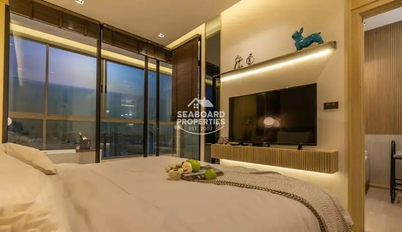 Skypark Lucean Cozy Modern Bedroom with Warm Accent Lighting