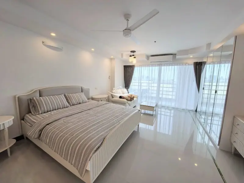 Stylish Interior Design at View Talay 6
