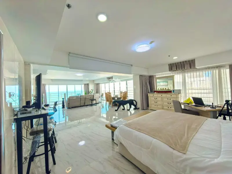View Talay 6 Corner Unit 153 SQM Open Plan Living Room