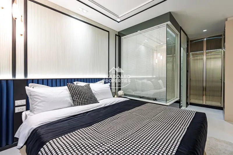 Embassy Life - Master Bedroom Seaboard Properties