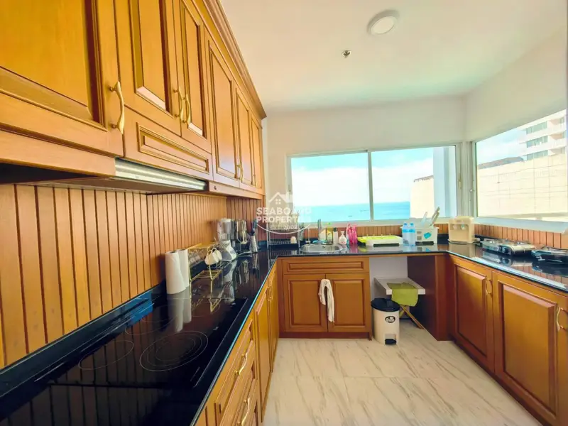 View Talay 6 Fitted Western Kitchen with Built-In Cabinets