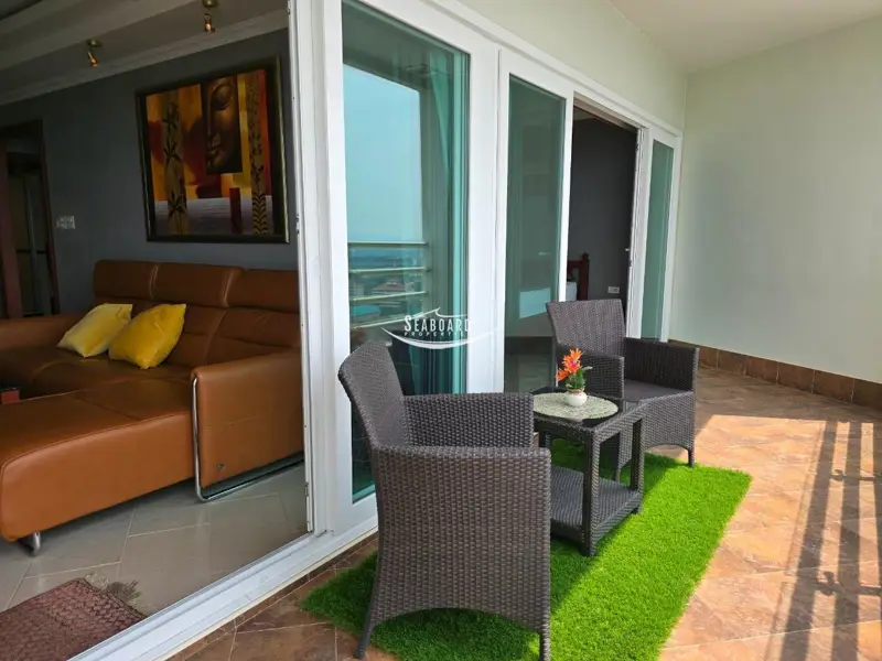 Large Balcony Sea View Condo in View Talay Condo 7