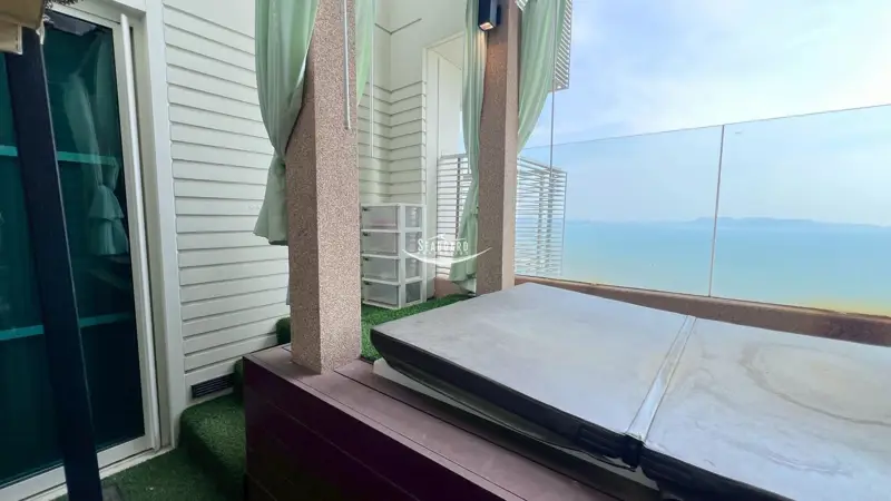 Reflection Duplex Condominium for Sale in Jomtien Beach Pattaya