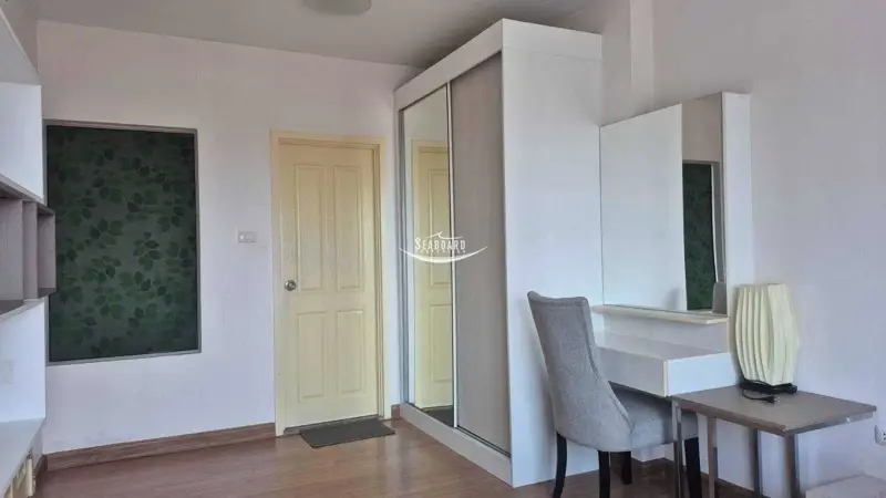 Sleek Entryway & Bright Open Interior Flow