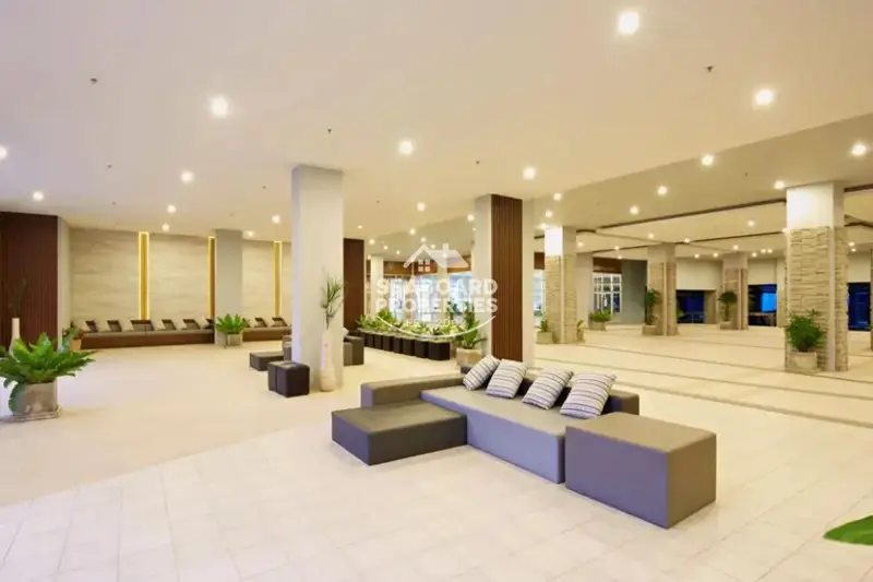Lumpini Park Beach Jomtien Spacious Reception Lobby & Sitting Area