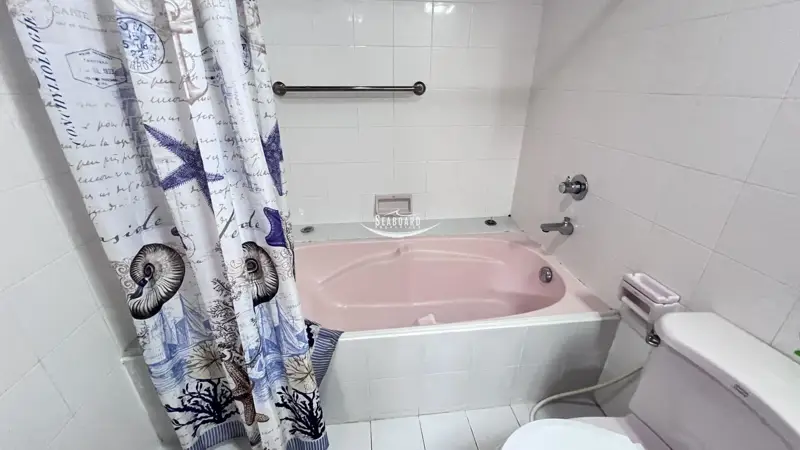 Park Beach Condominium For Rent  in Wongamat Beach