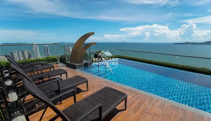 The Peak Towers - Swimming Pool