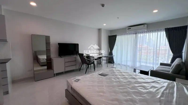 View Talay 5 D Condominium Jomtien Cozy Bedroom View towards Balcony