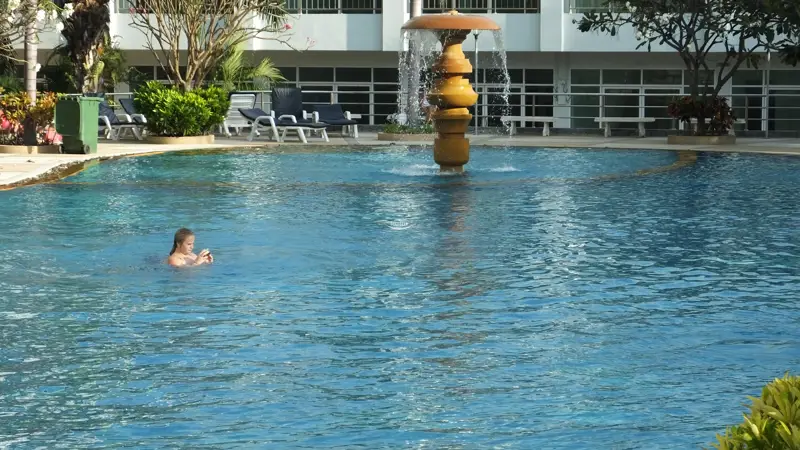 View Talay 7 Swimming Pool, Seaboard Properties Agency Pattaya