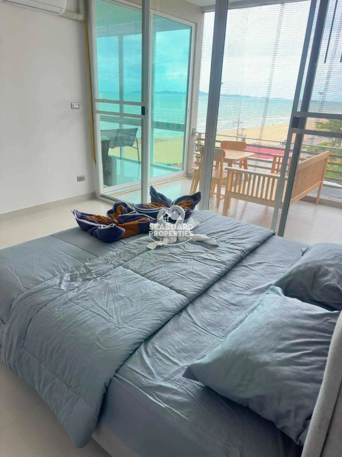 Musselena Condominium - Bedroom with Sea View