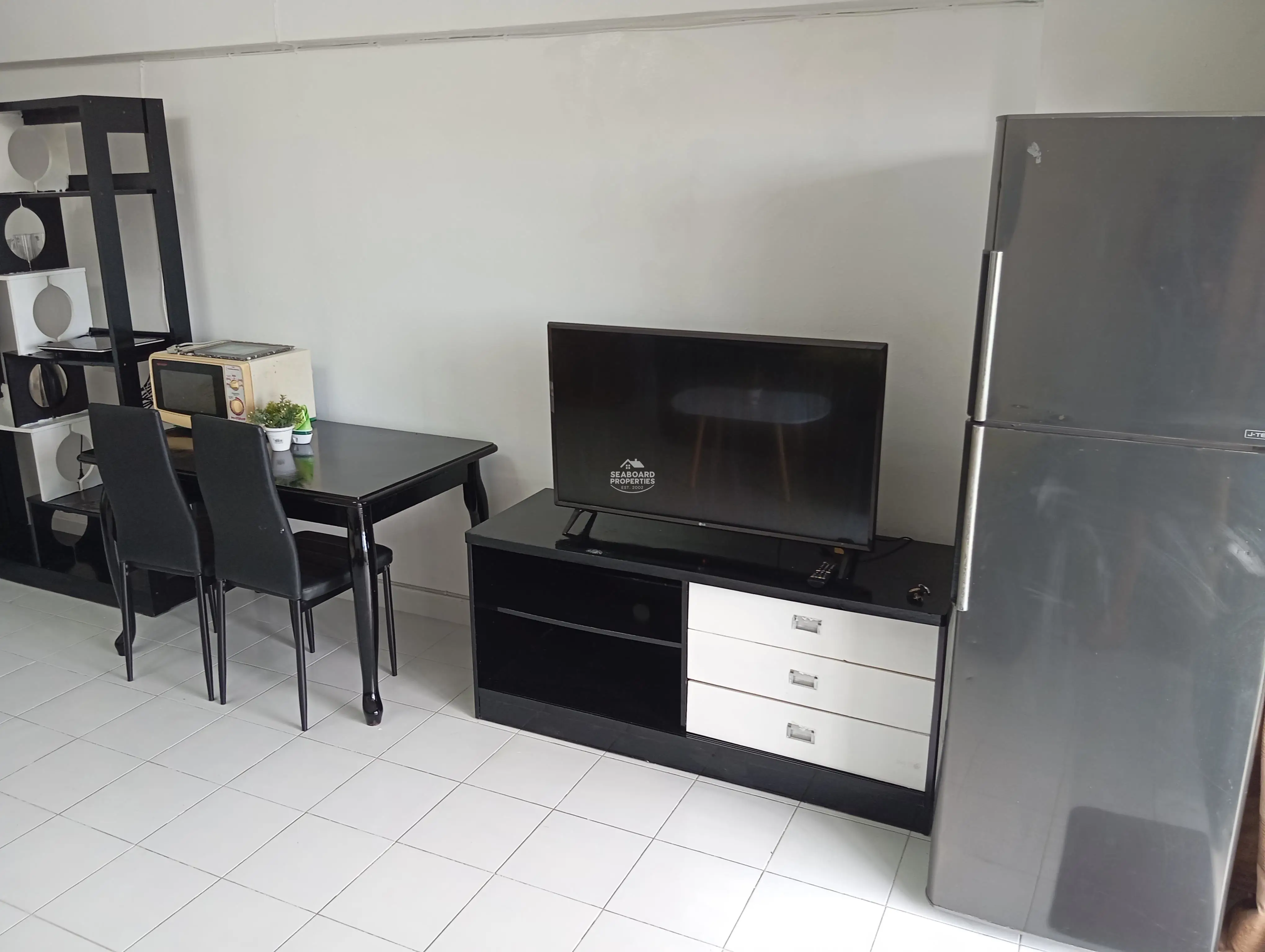 Nirun Grand Ville Condominium Living Room