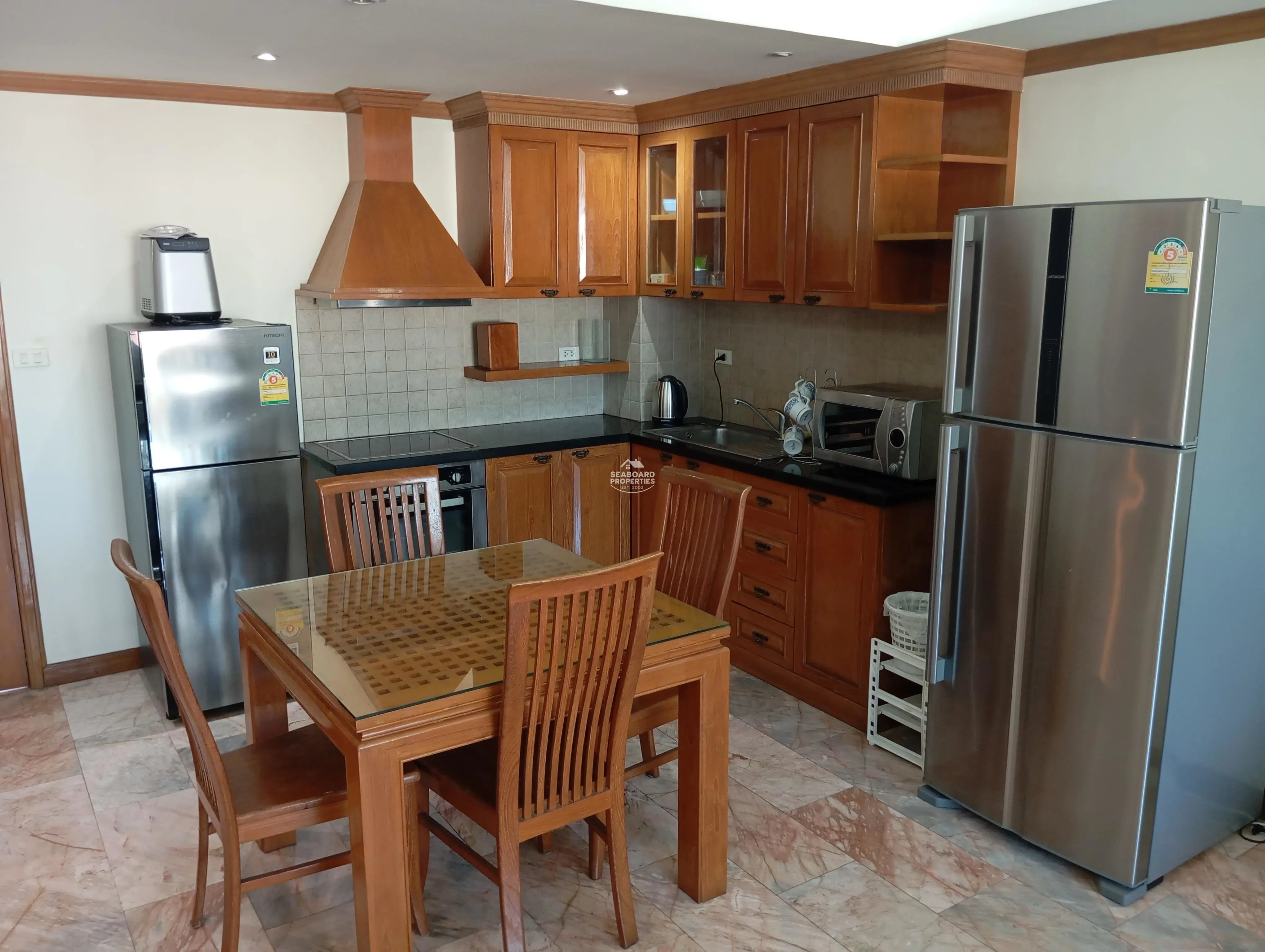 Nova Atrium Condominium Modern Kitchen Area | Condo for Rent