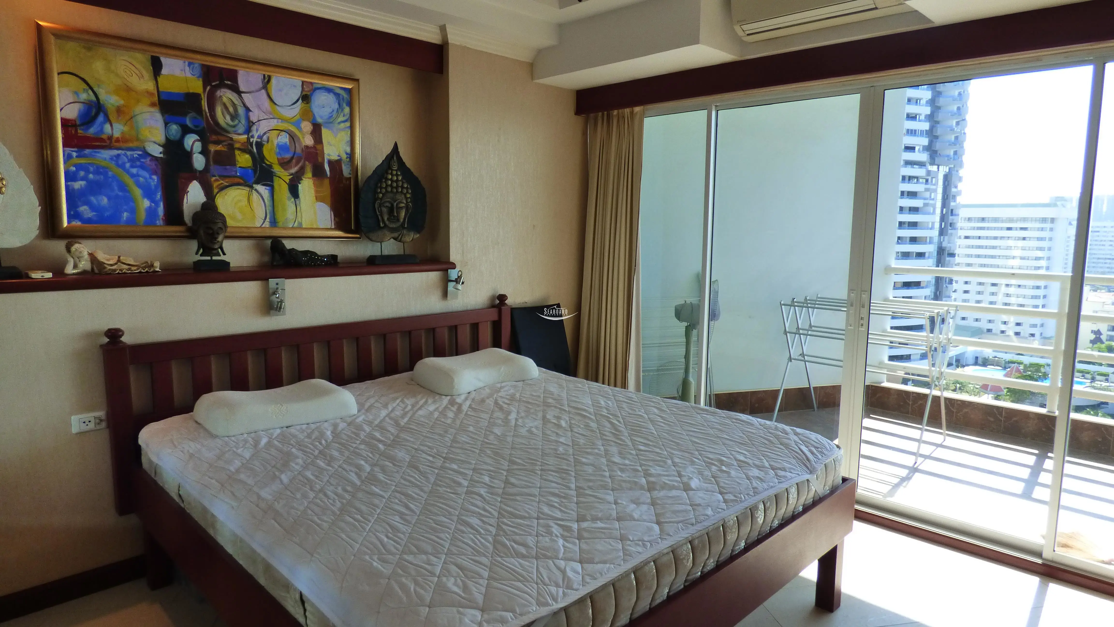 Master bedroom with Sea View
