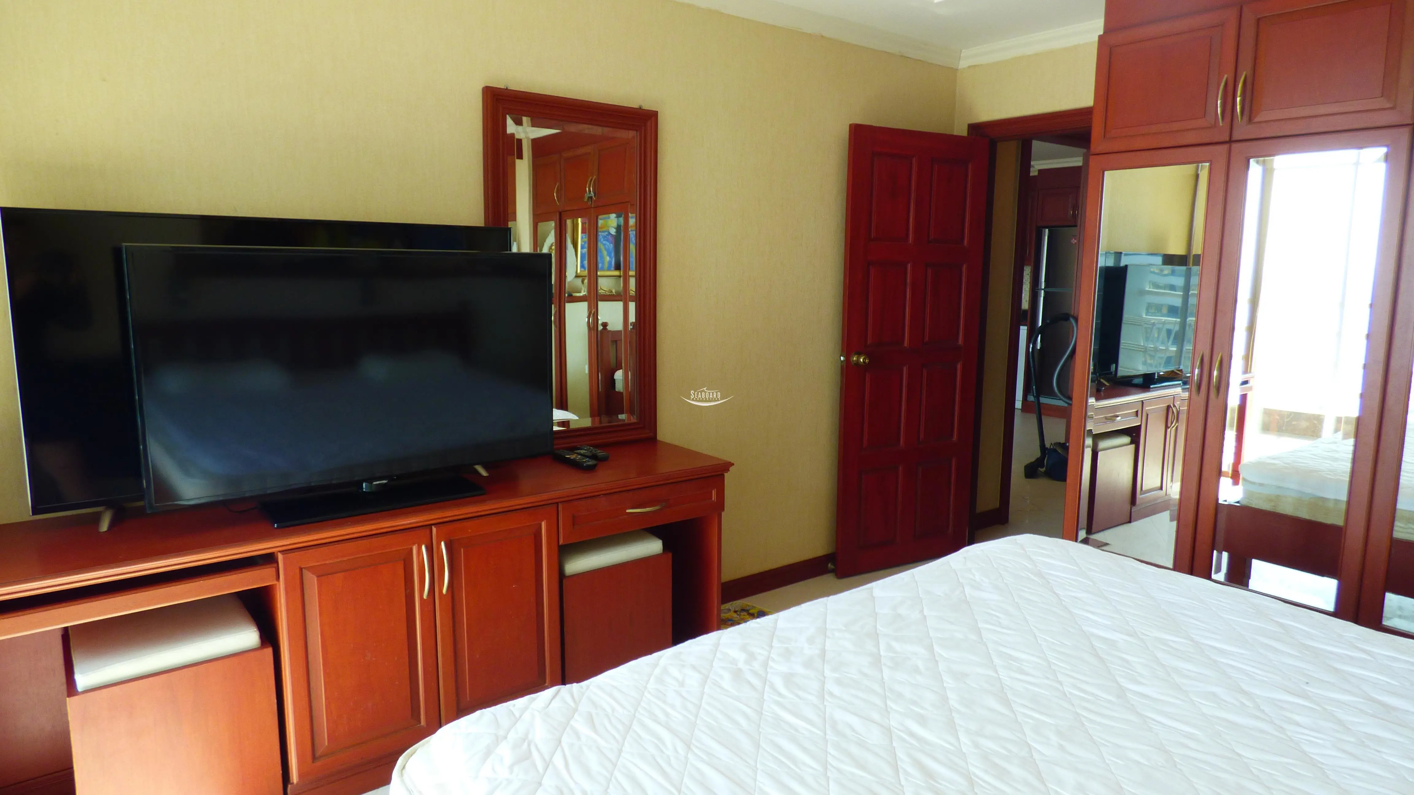 Master bedroom with Sea View