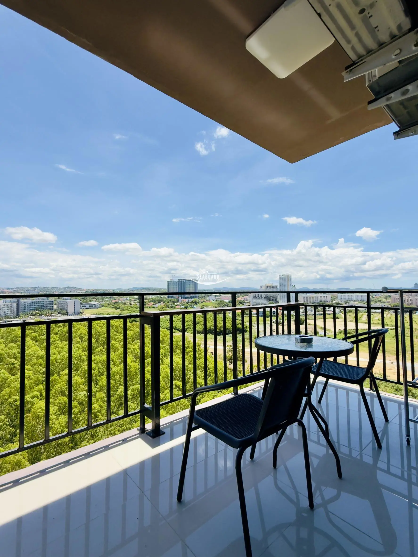 The Twin Tower Condominium for rent in Jomtien 