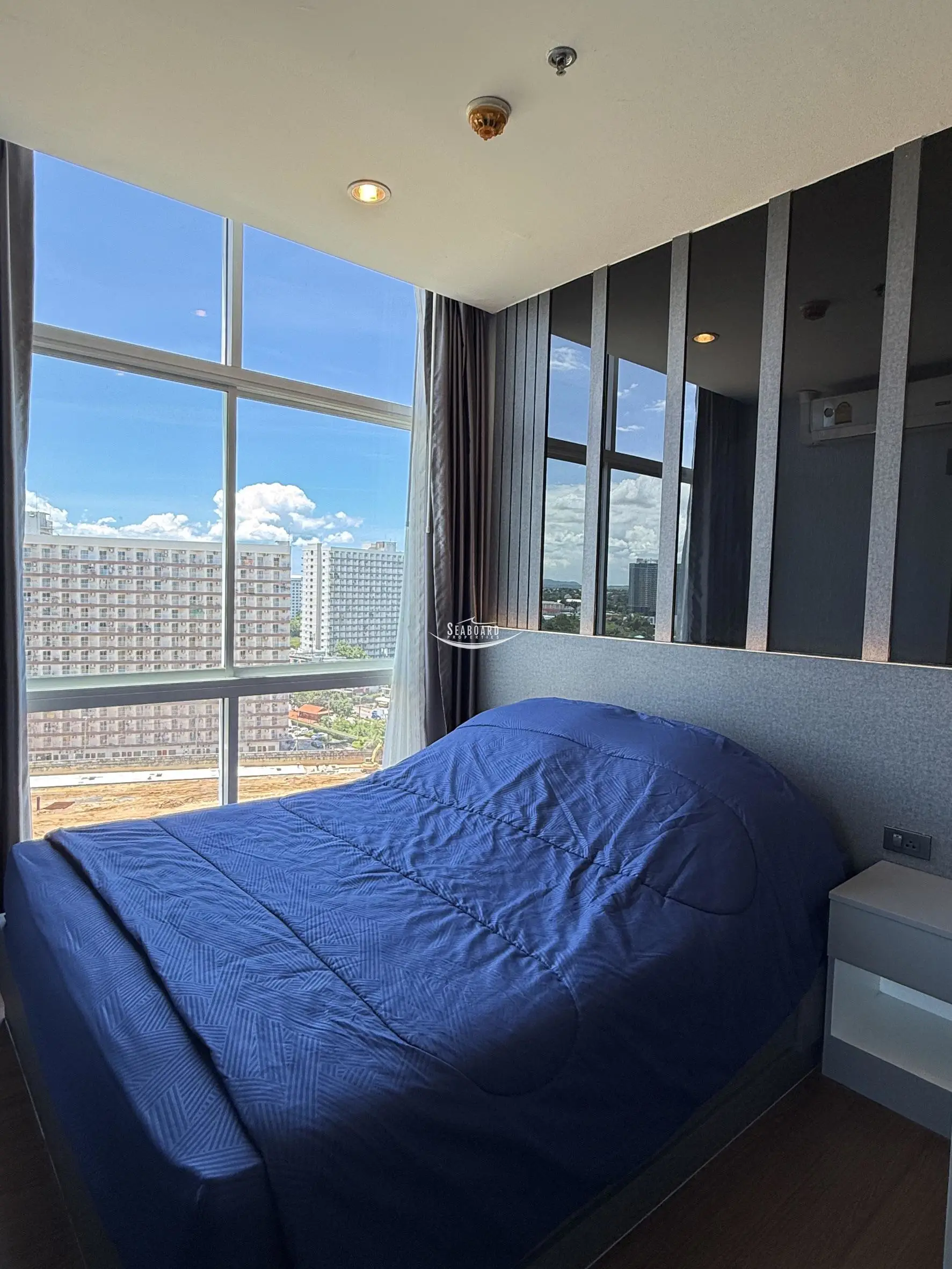 The Twin Tower Condominium for rent in Jomtien 