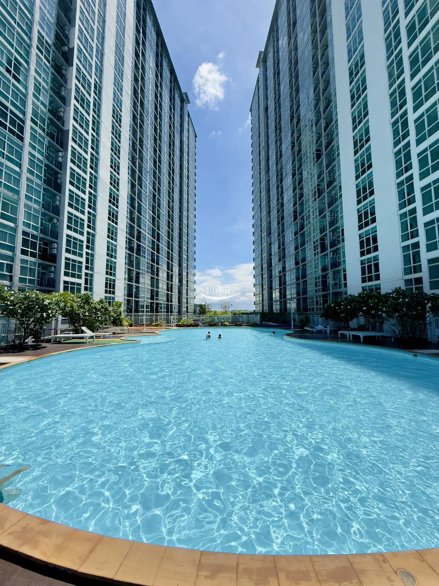 The Twin Tower Condominium for rent in Jomtien 