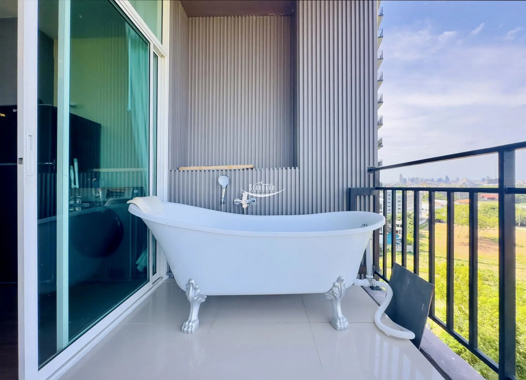 The Twin Tower Condominium for rent in Jomtien 