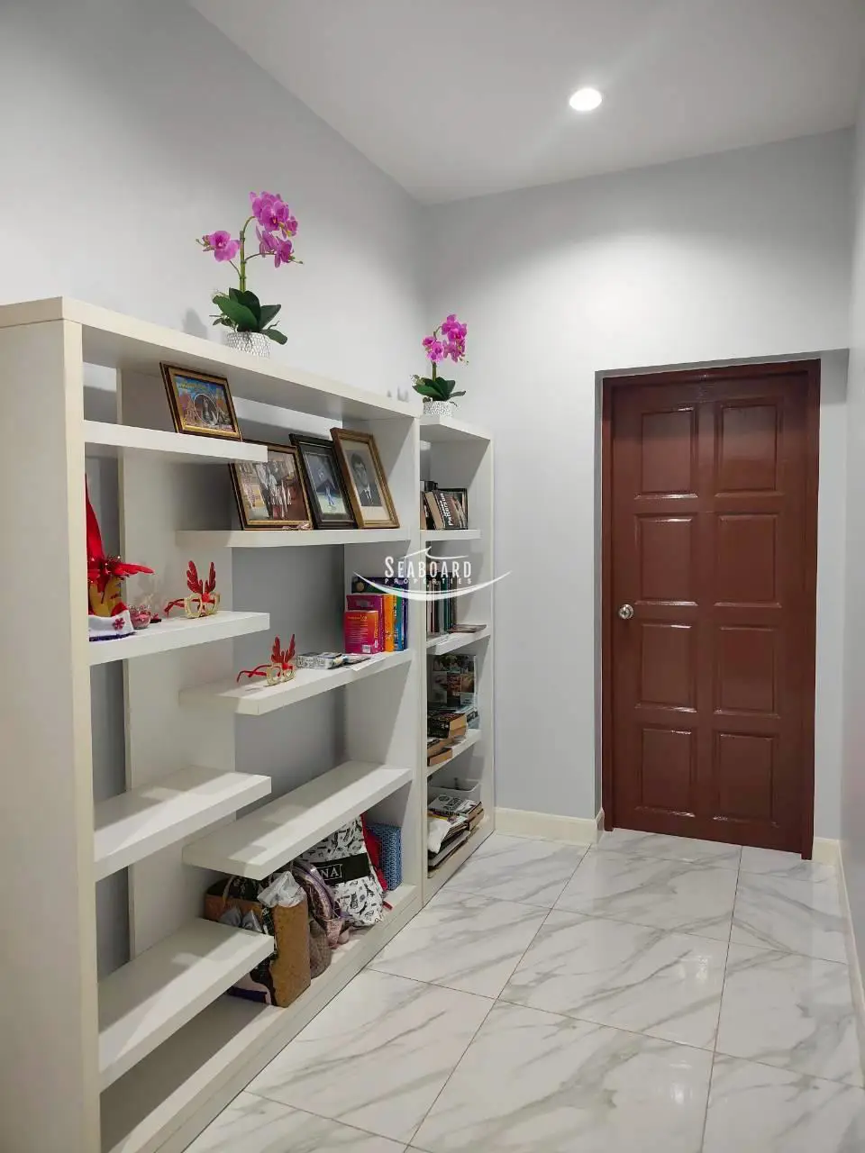 Elegant Built-In Custom Display & Storage Cabinetry