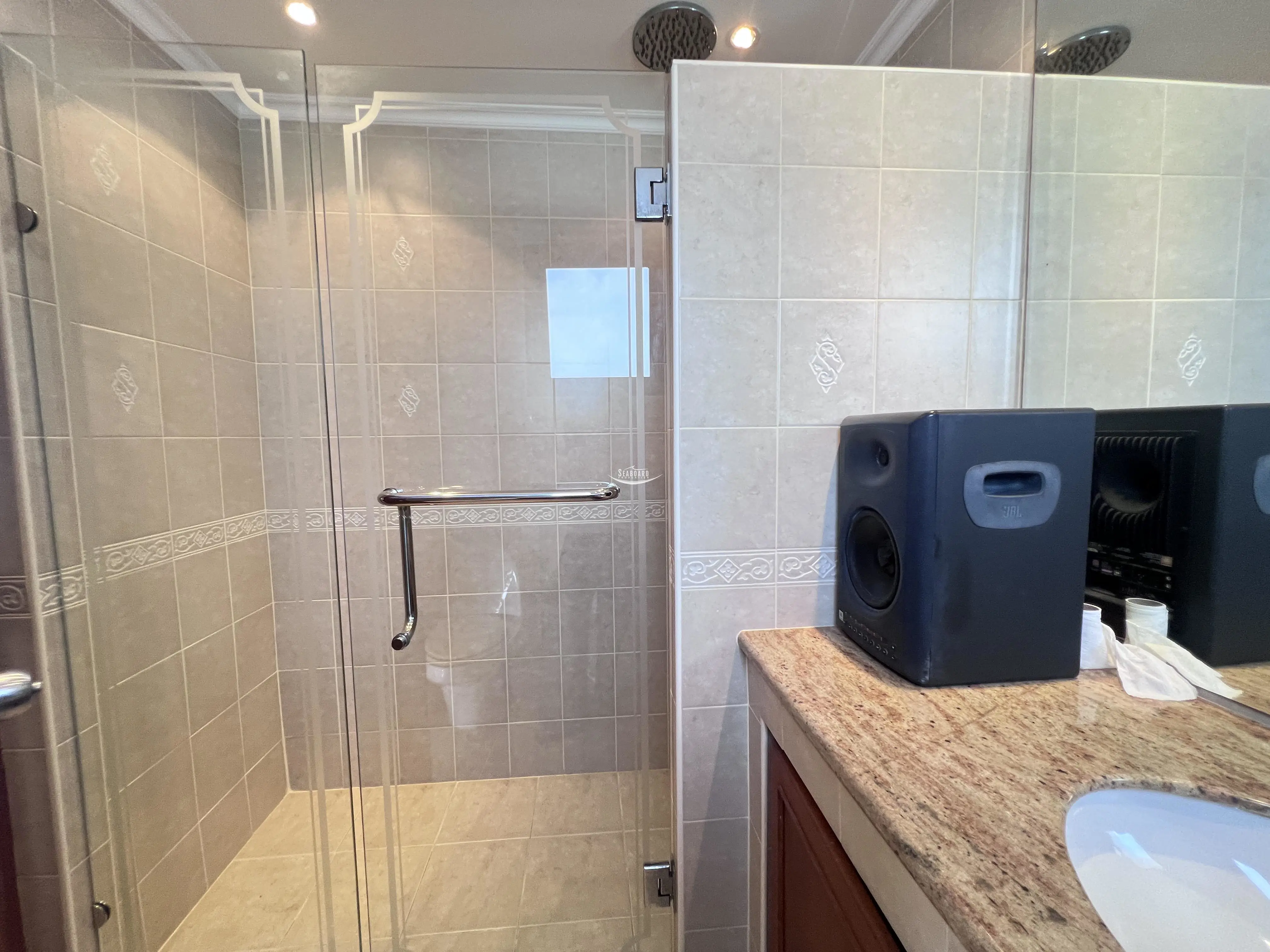 Jomtien Plaza Condo for Sale on Jomtien Beach