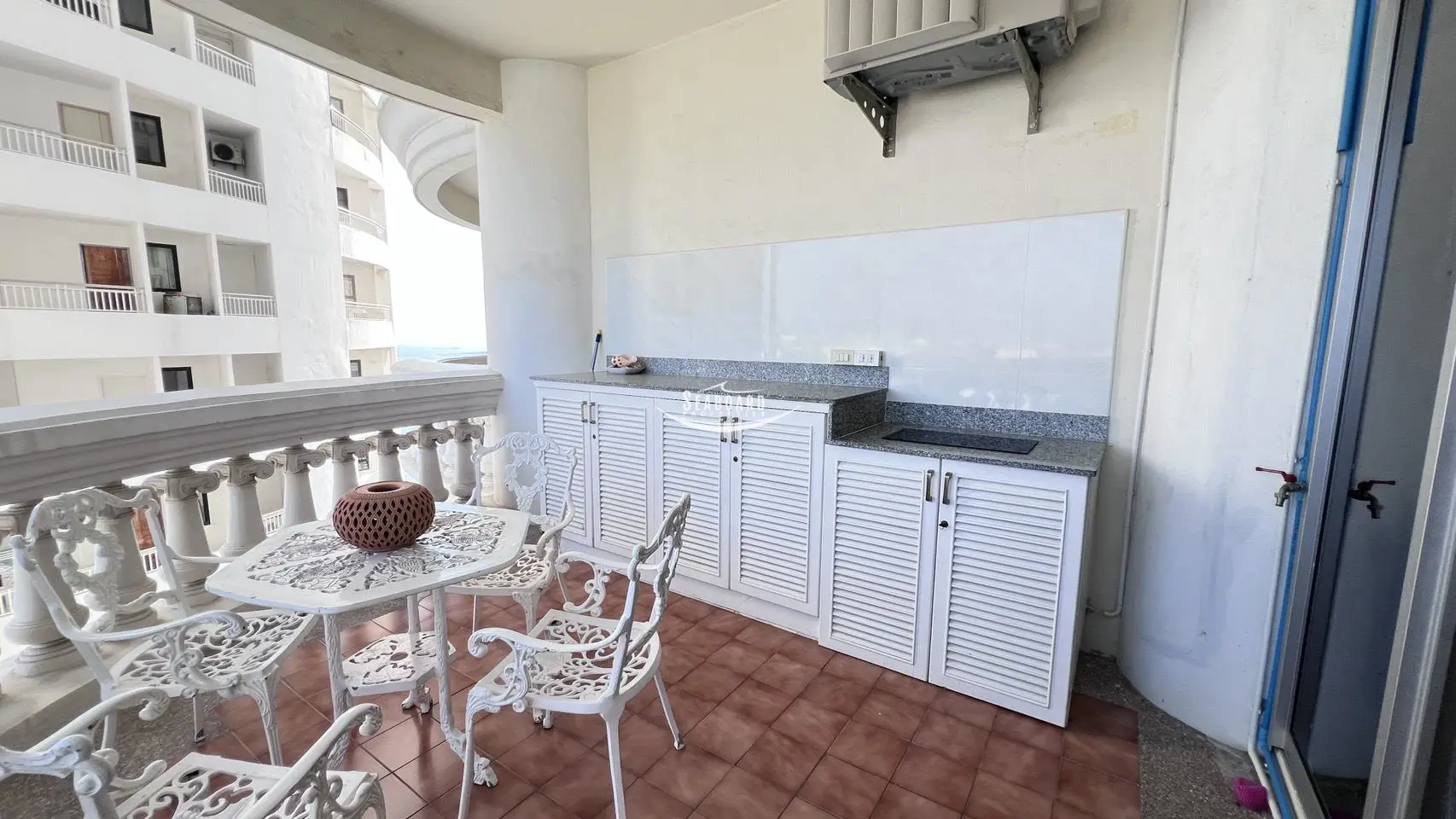 Park Beach Condominium For Rent  in Wongamat Beach