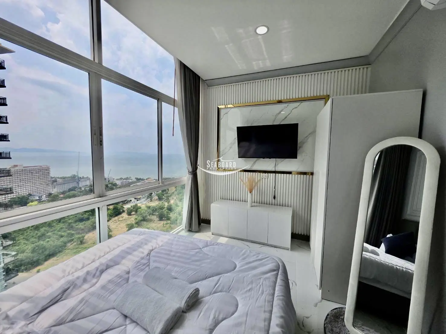 The Twin Tower Condominium for rent in Jomtien 